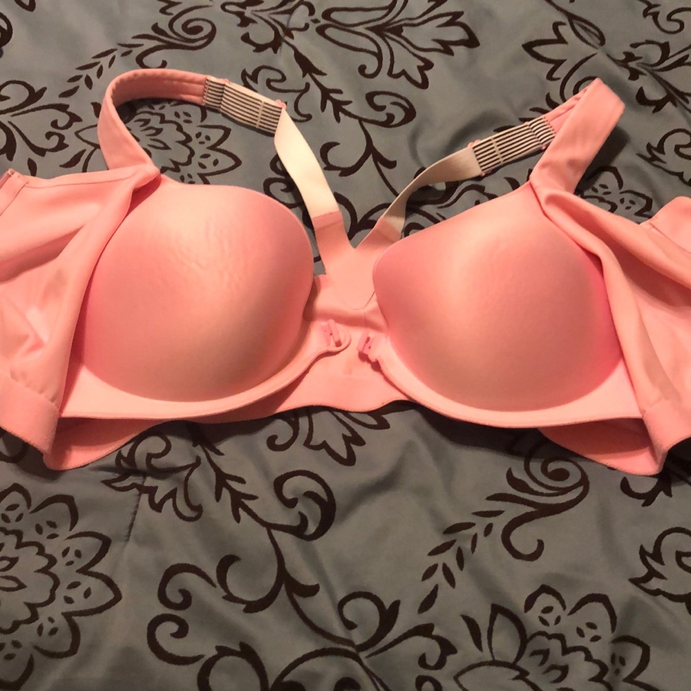 Like new Victoria Secret pink sport bra  38C